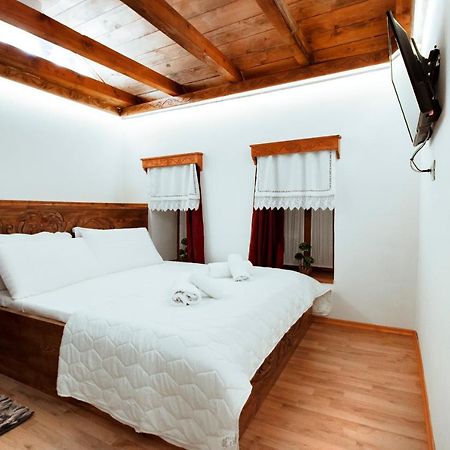 Duplex Apartment Viktoria Gjirokastër Exterior foto